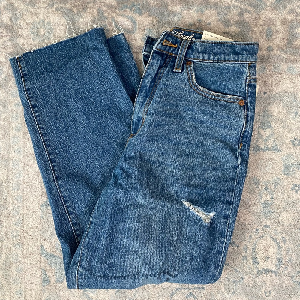 - Universal Thread by Target Vintage Straight/retro Size 4 NEW